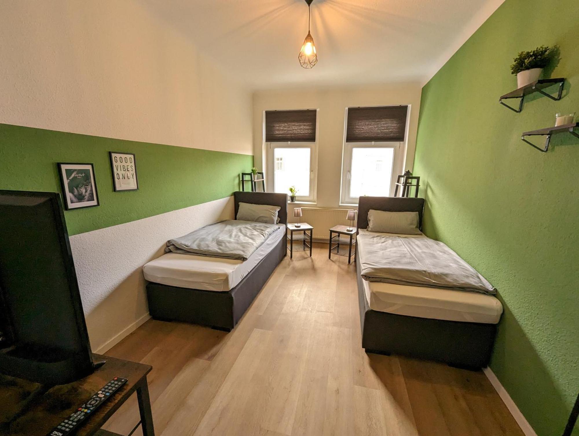 Sali-Homes Boarding Haus Monteur-Wohnungen Balkon Vollkueche Autobahnaehe Markranstädt Екстериор снимка