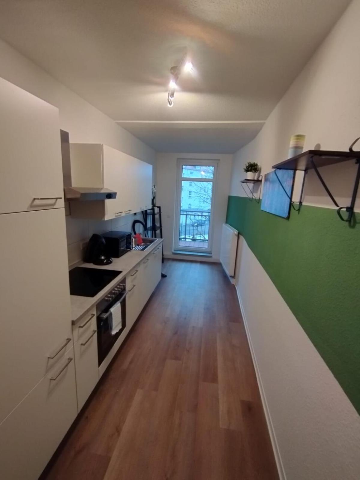 Sali-Homes Boarding Haus Monteur-Wohnungen Balkon Vollkueche Autobahnaehe Markranstädt Стая снимка