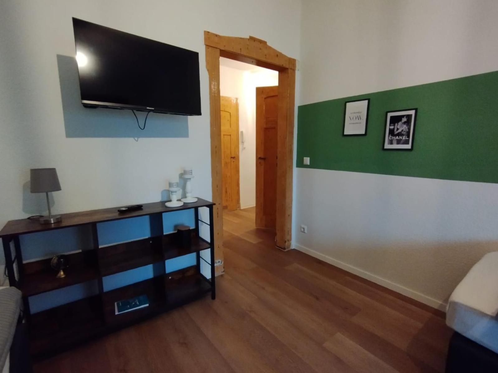Sali-Homes Boarding Haus Monteur-Wohnungen Balkon Vollkueche Autobahnaehe Markranstädt Стая снимка